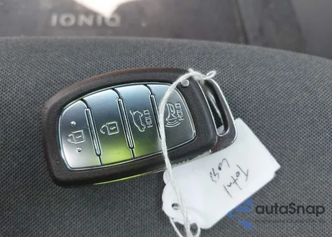 2020 Hyundai Ioniq Hybrid Se from USA, damaged, VIN KMHC75LC6LU190990